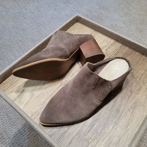 Seychelles Suede Bootie Mules Greige 7.5